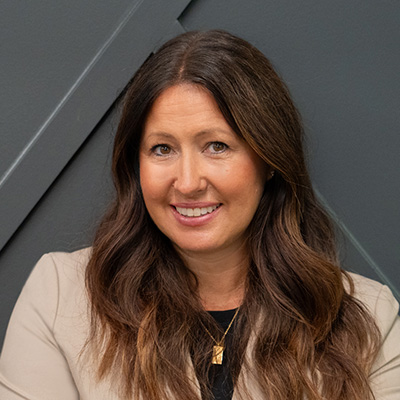 Julie Sundem 