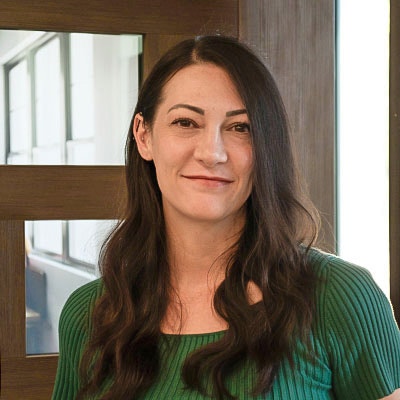 Shelby Smith headshot