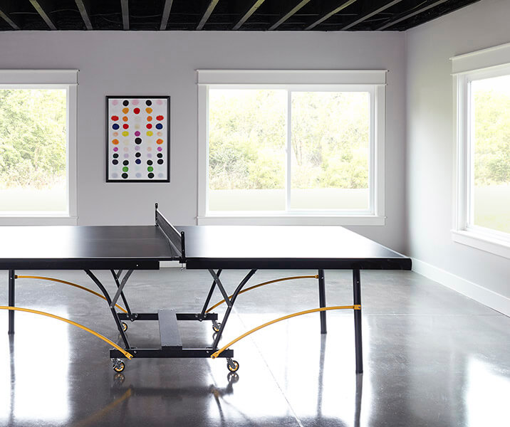 250-sliding-window-game-room