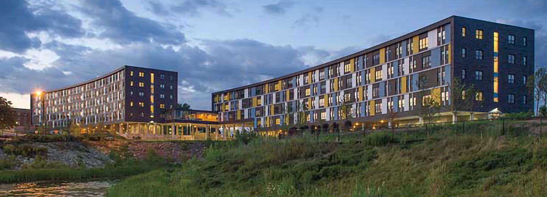 Redstone Lofts full exterior view,