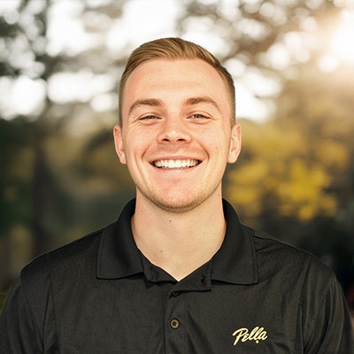 Johnny Hart headshot