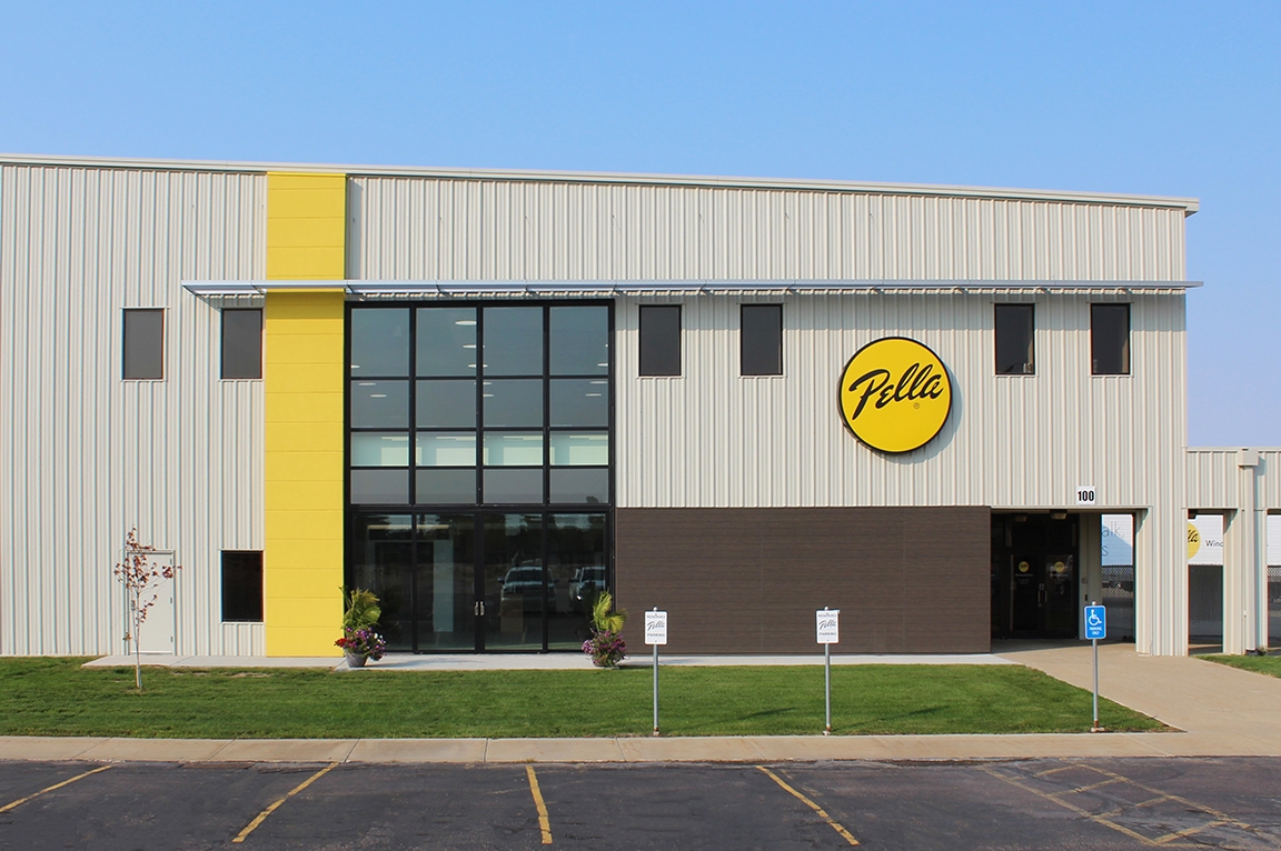 Exterior shot of showroom in Sioux City, Iowa. 