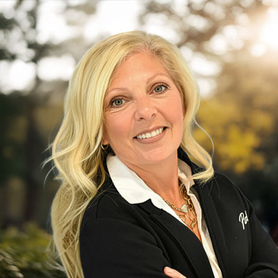 Kristi Hamaker headshot