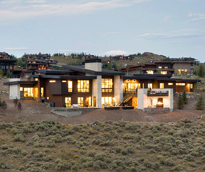 contemporary-exterior-home-dusk