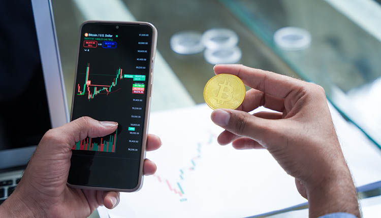 202510 - Recognizing Cryptocurrency Investment Scams - article image.jpg