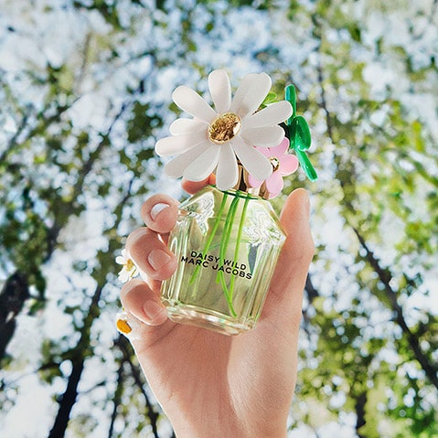 We're Obsessed with this New Marc Jacobs Fragrance! - 29Secrets