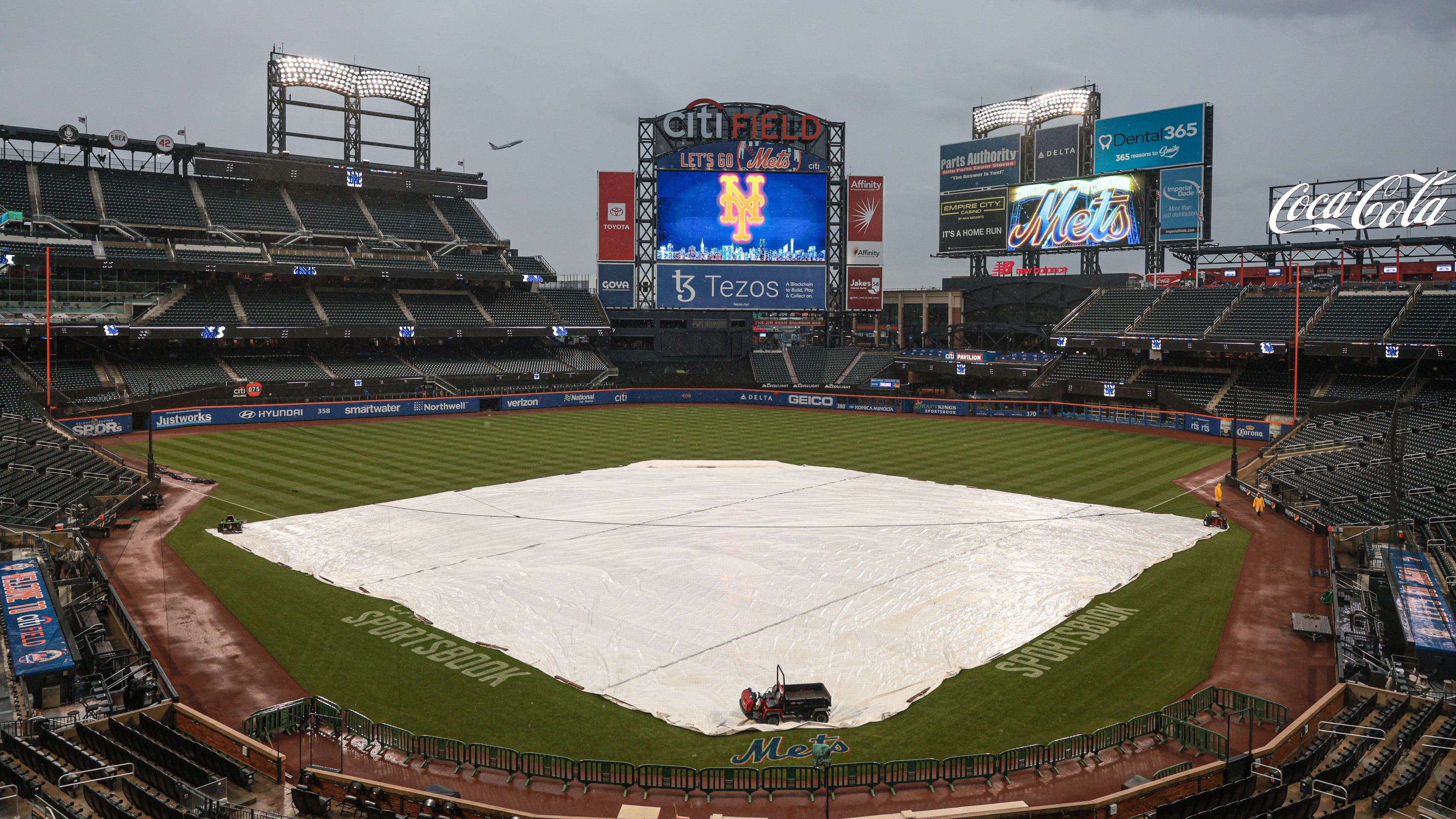 Mets vs. Nationals delayed on Opening Day due inclement weather - Sports  Illustrated
