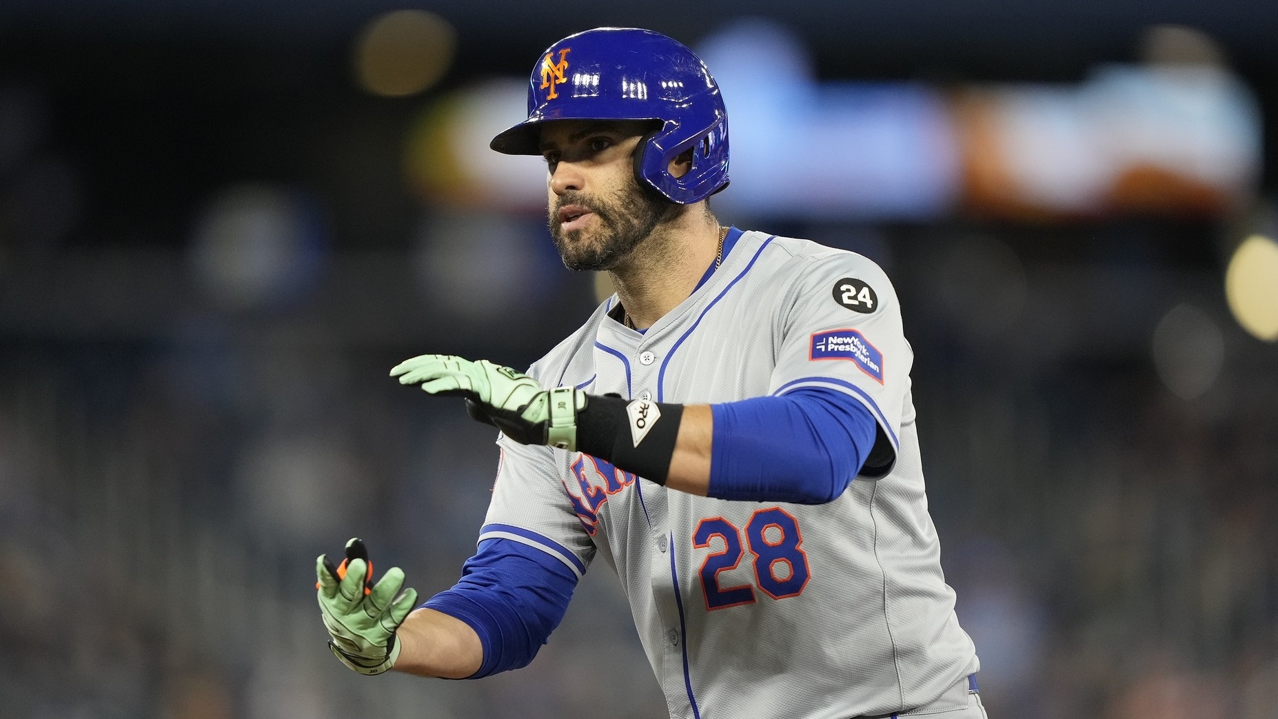 After ending slump J.D. Martinez focused on keeping Mets loose in Atlanta