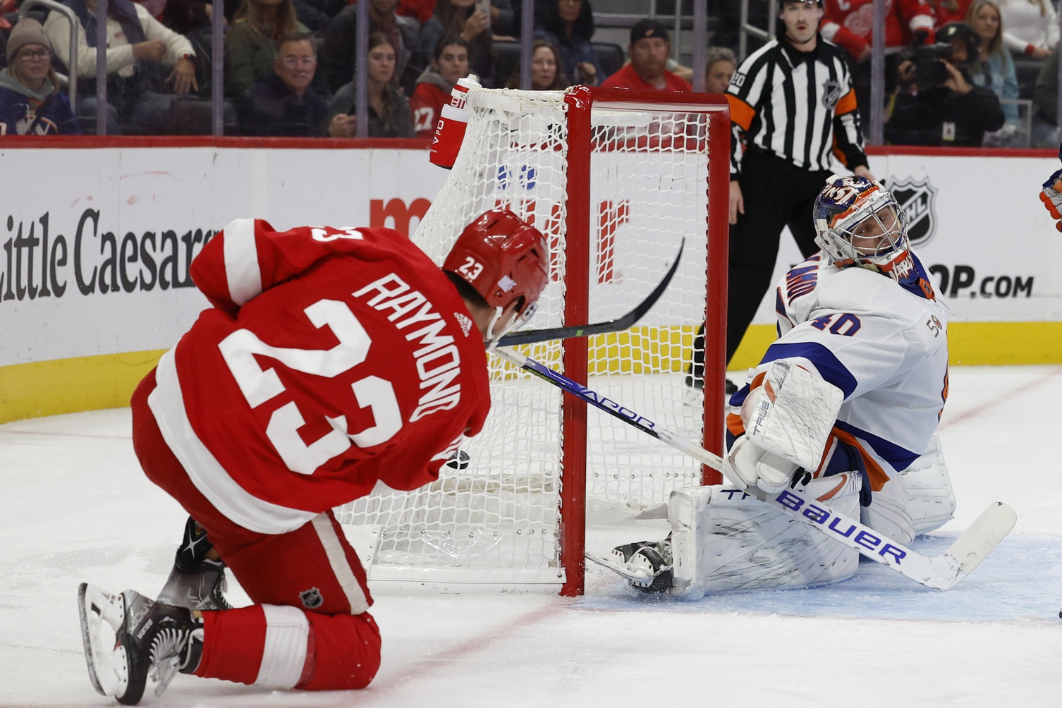 Islanders' Five-game Win Streak Snapped With 3-0 Loss To Red Wings