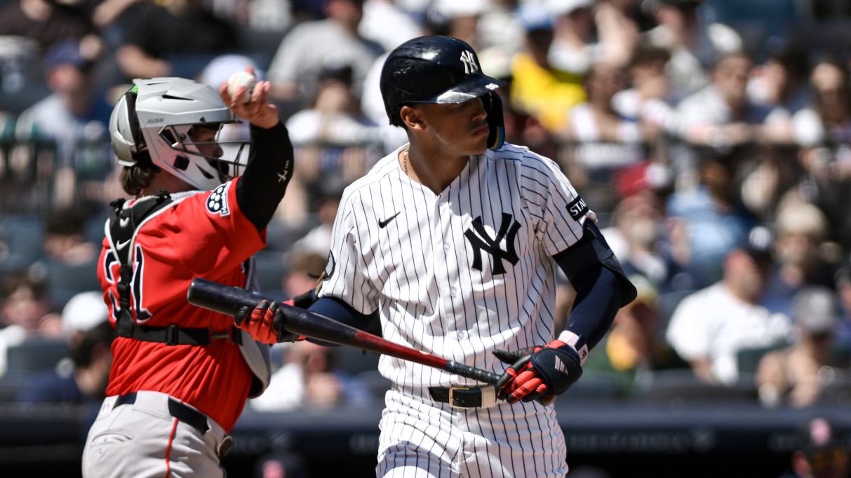 Yankees offense doesn't show up in 6-0 loss to Red Sox in first game of doubleheader