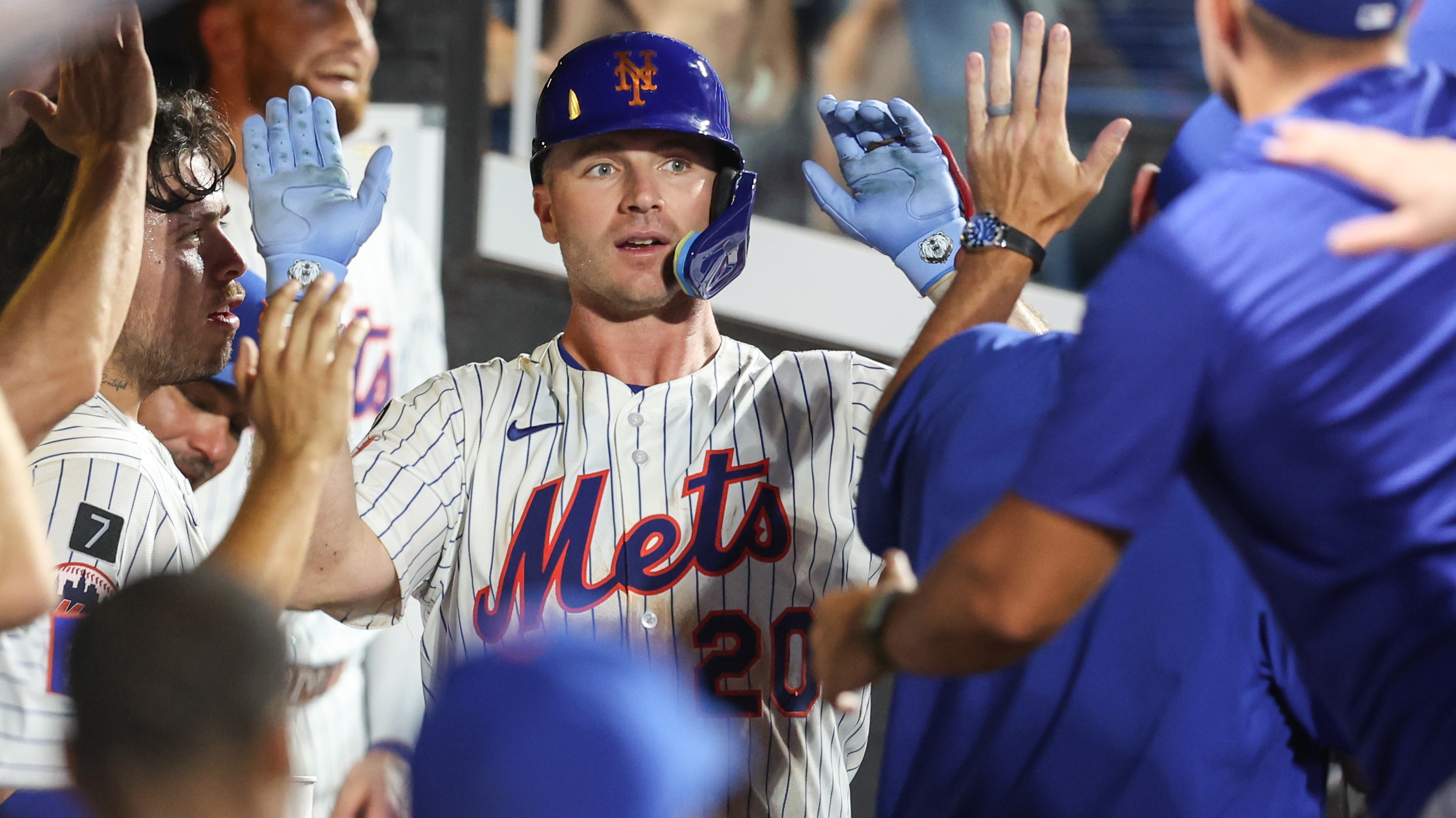 Pete Alonso makes history, lifts two of Mets’ six homers in skid-snapping 13-5 win over Braves