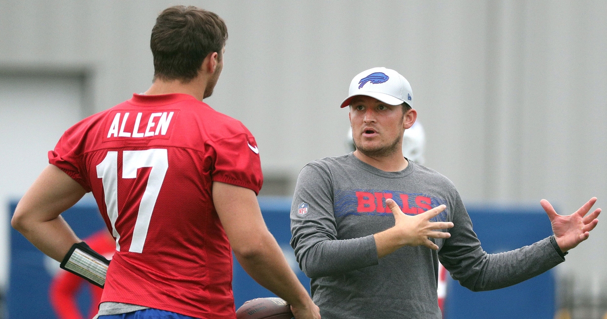 Giants hiring Shea Tierney as quarterbacks coach