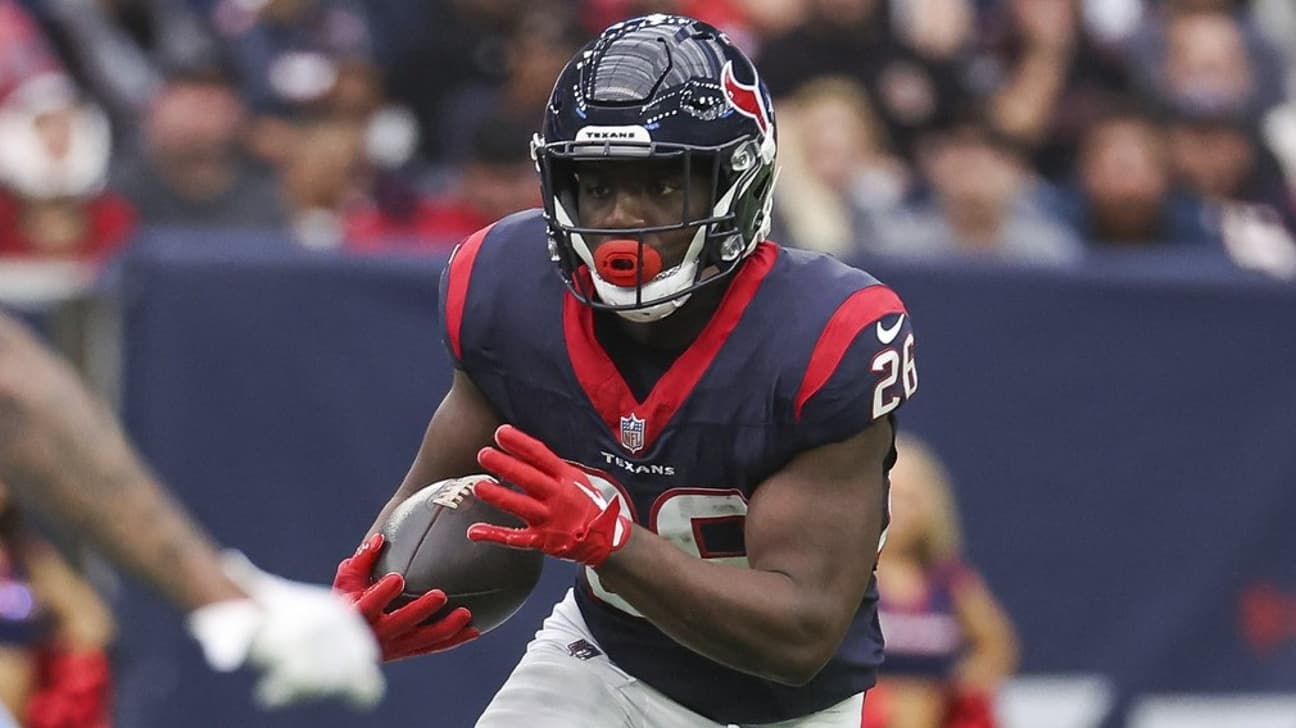 Devin Stack Giants signing running back Devin Singletary to three-year deal