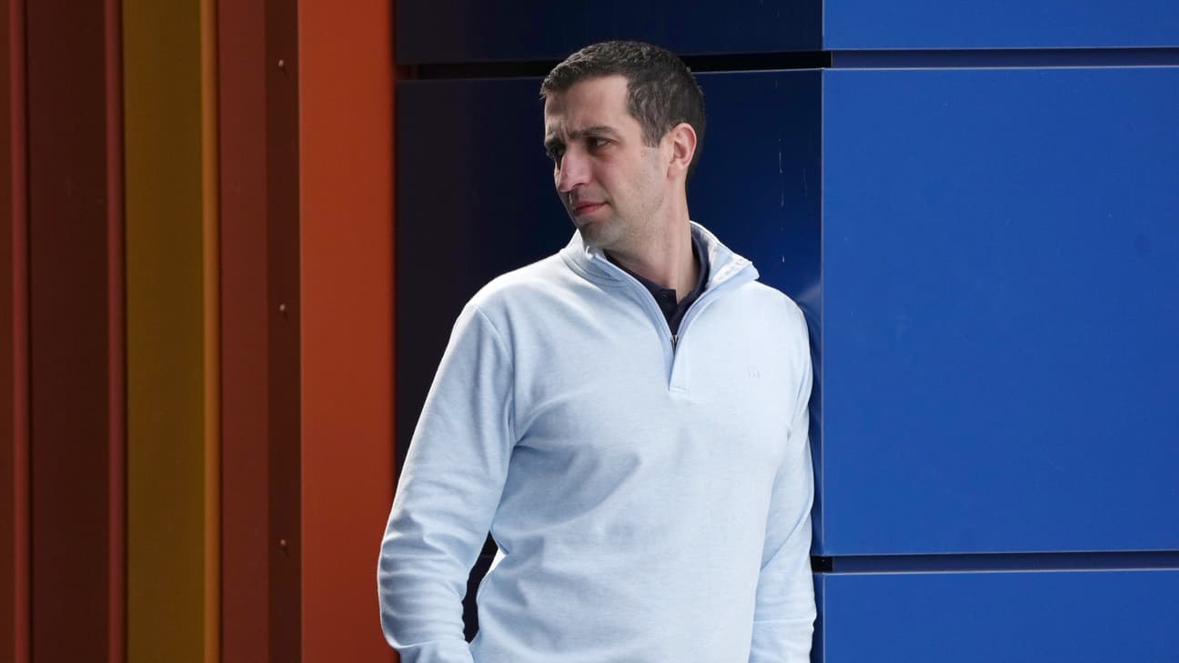 'Disciplined' David Stearns betting patience will pay off for Mets long-term