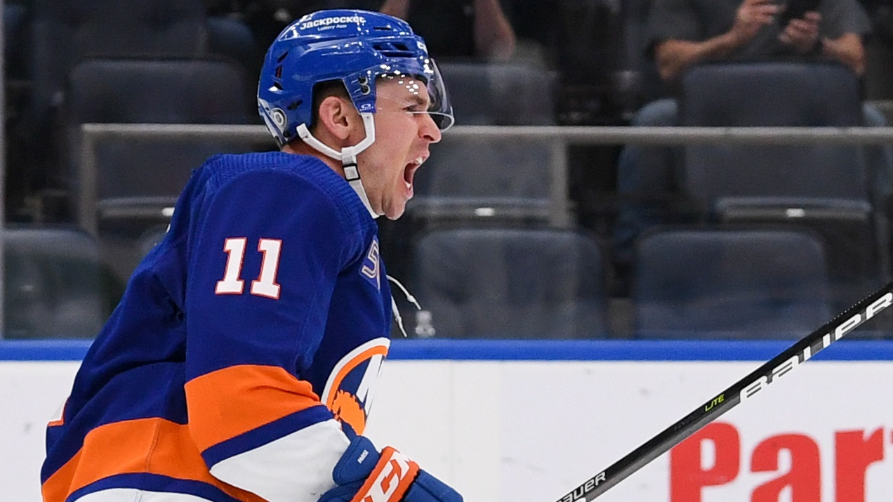 Zach Parise revitalized his career in veteran role with Islanders