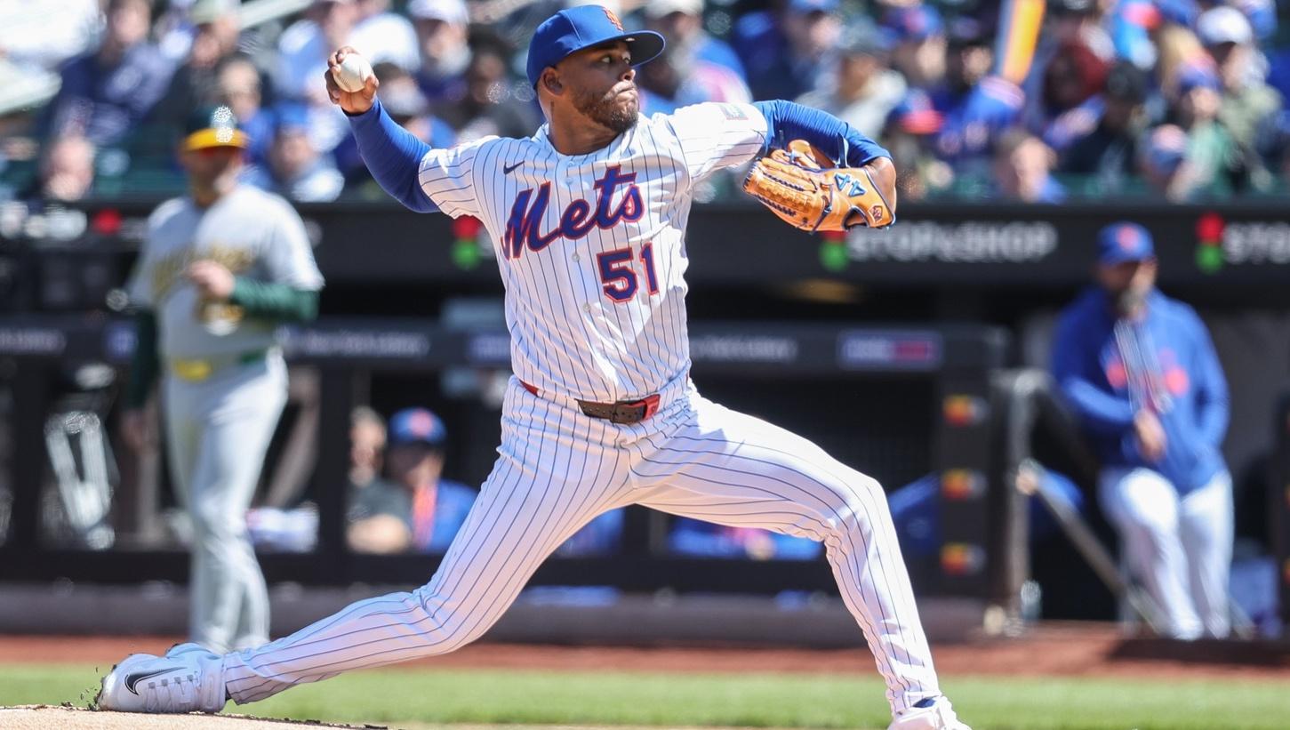 Cardinals Young Stars Face Mets Momentum at Citi Field