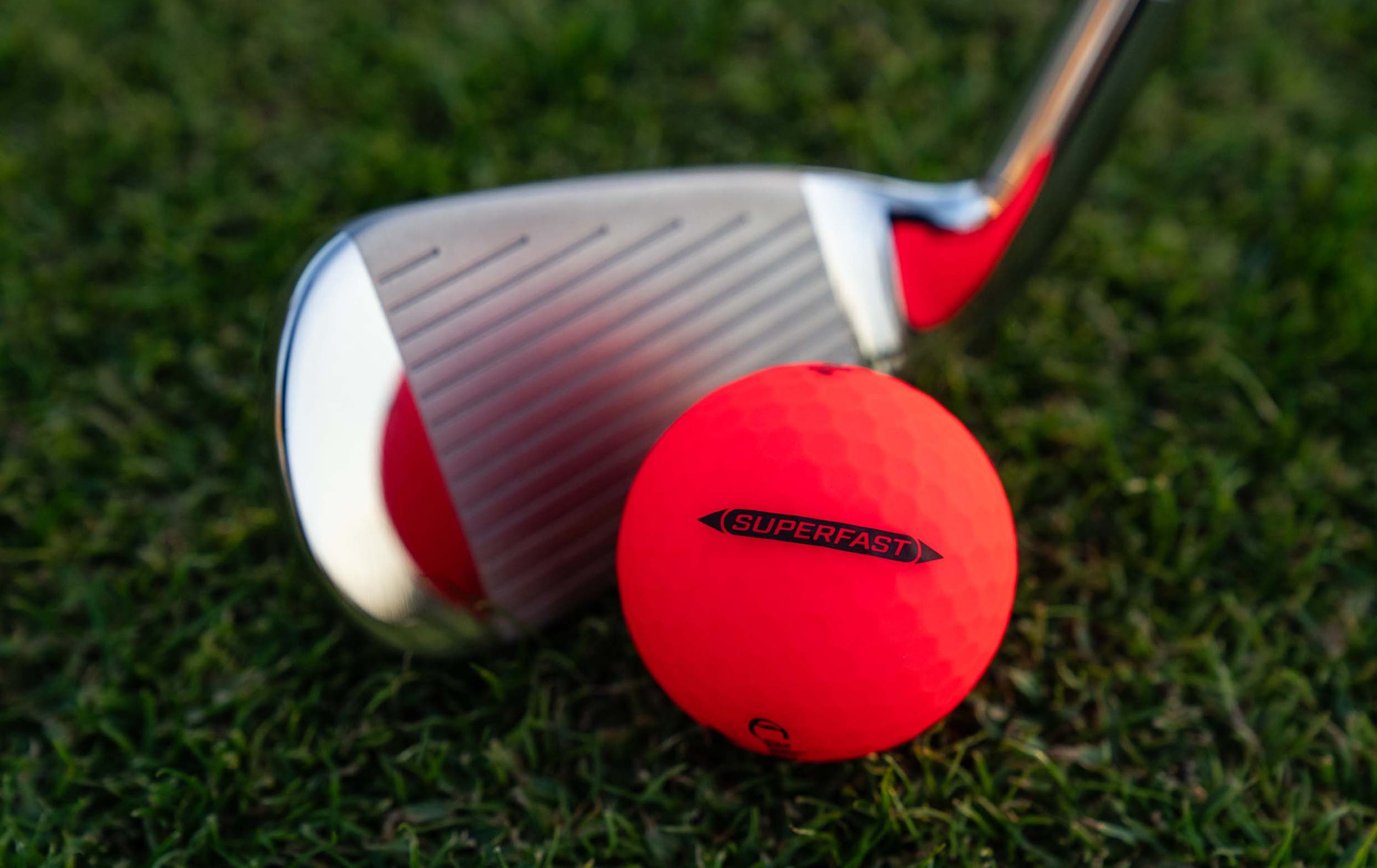 2025 Superfast Bold Red golf ball