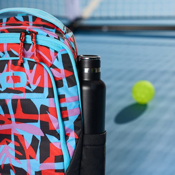 Water bottle pockets