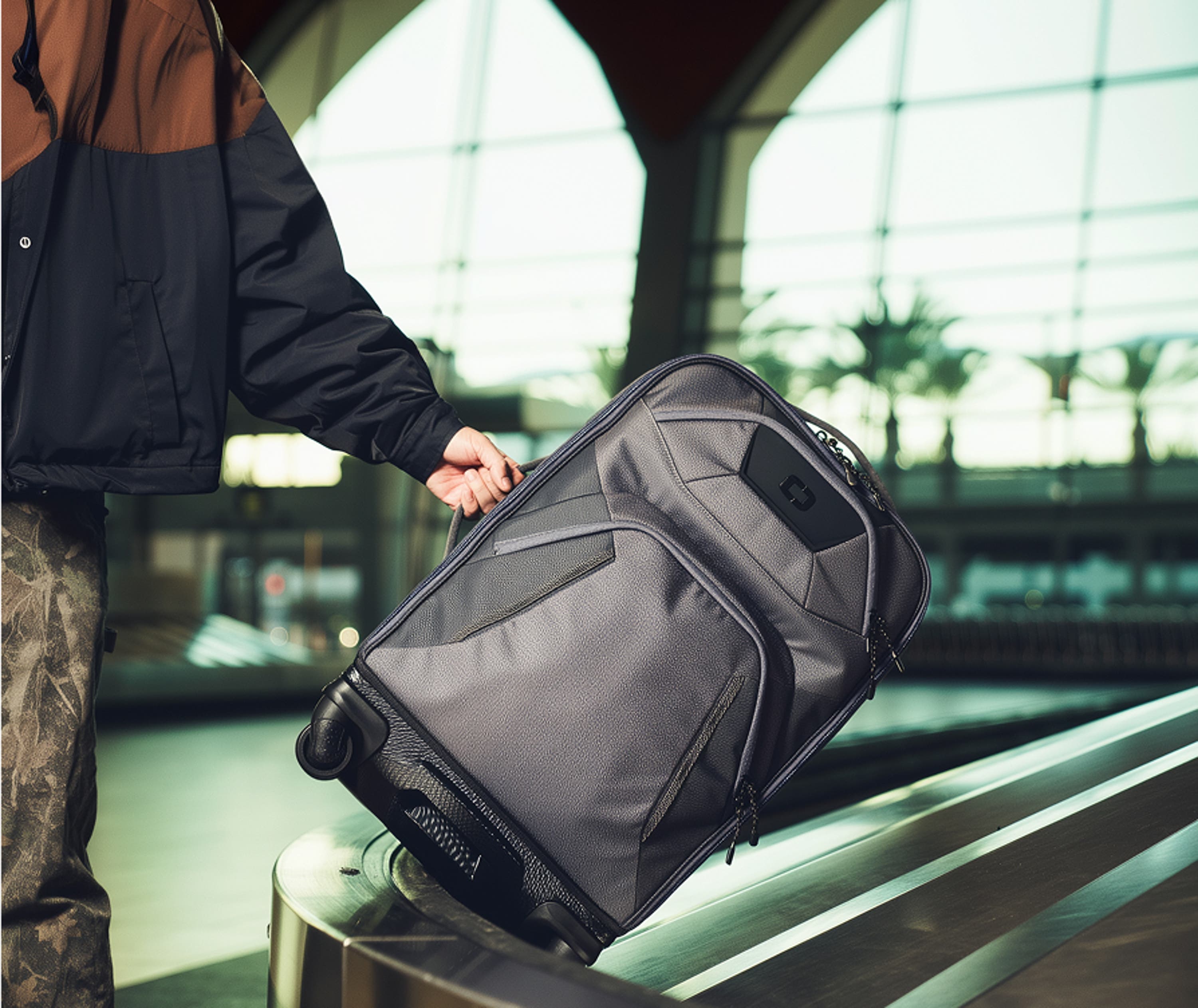 Ogio Pace Pro Luggage