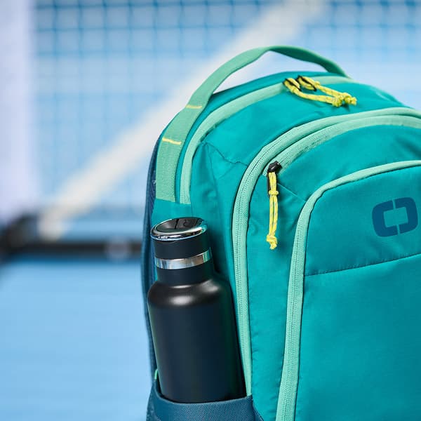 Water bottle pockets