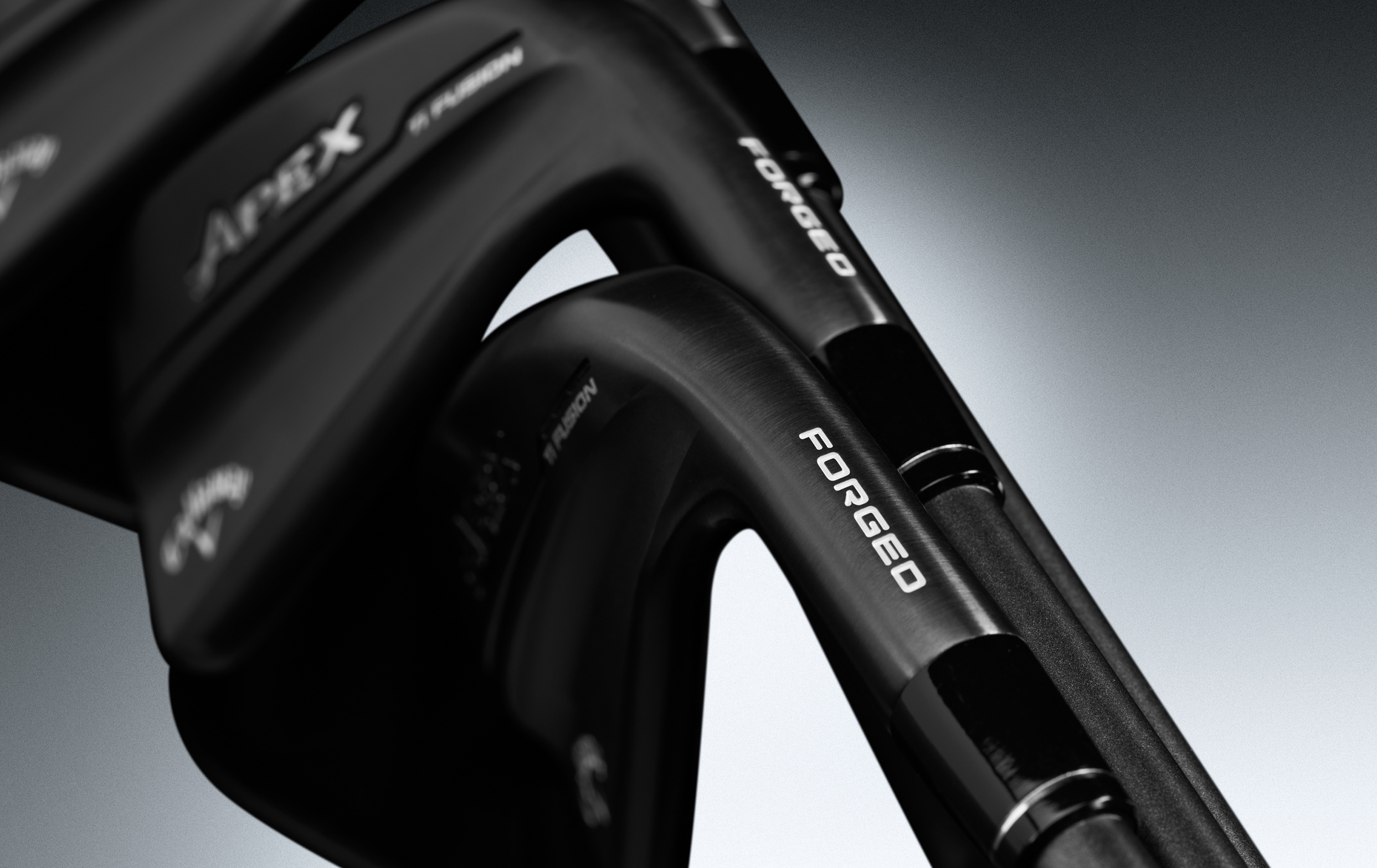Amazon.com : Callaway Golf Apex TI Fusion Iron Set (Left