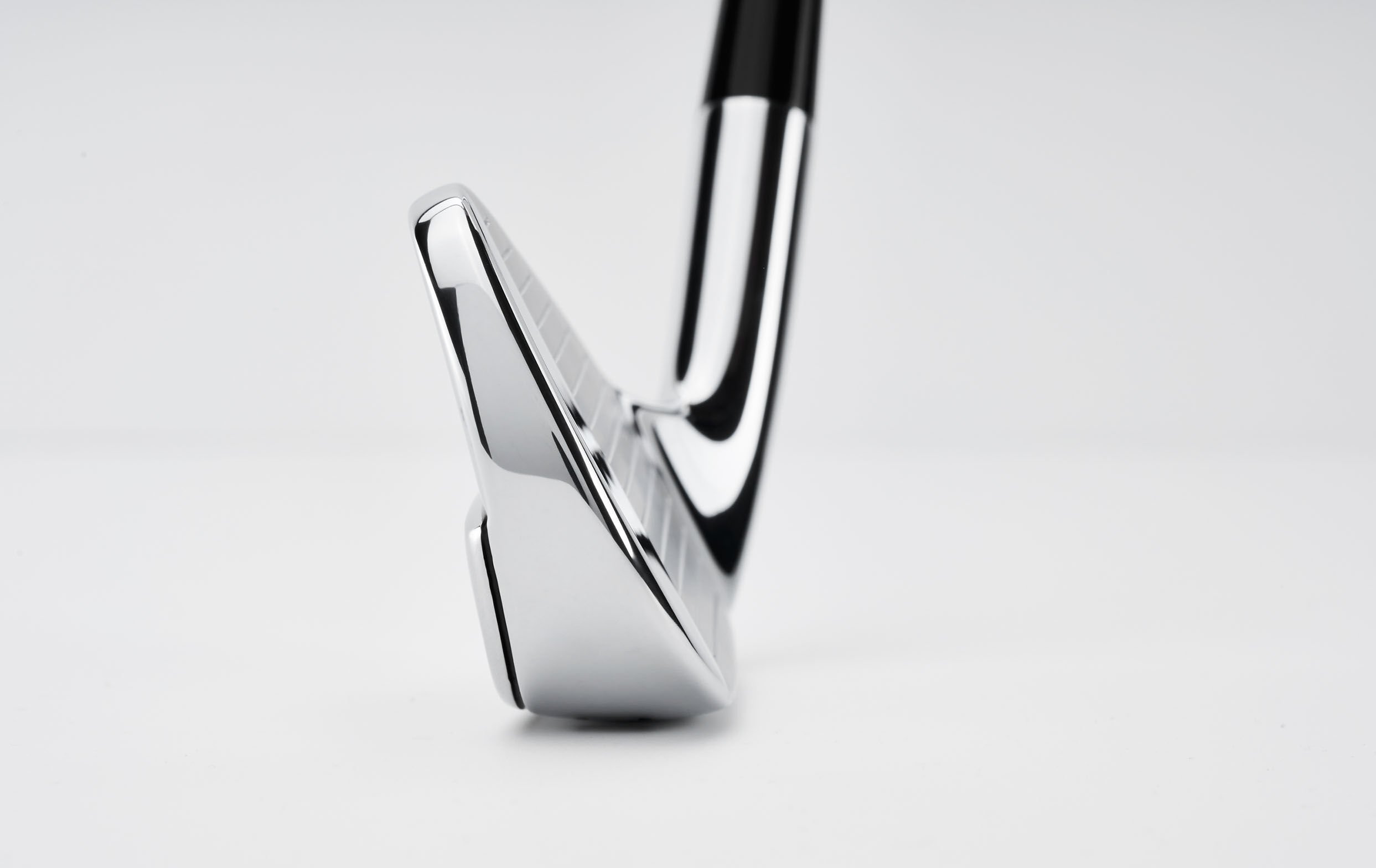 ROGUE st PRO 2U 18度　TOUR AD DI-95s Rogue ST Pro Irons | Callaway Golf | Specs, Reviews & Videos