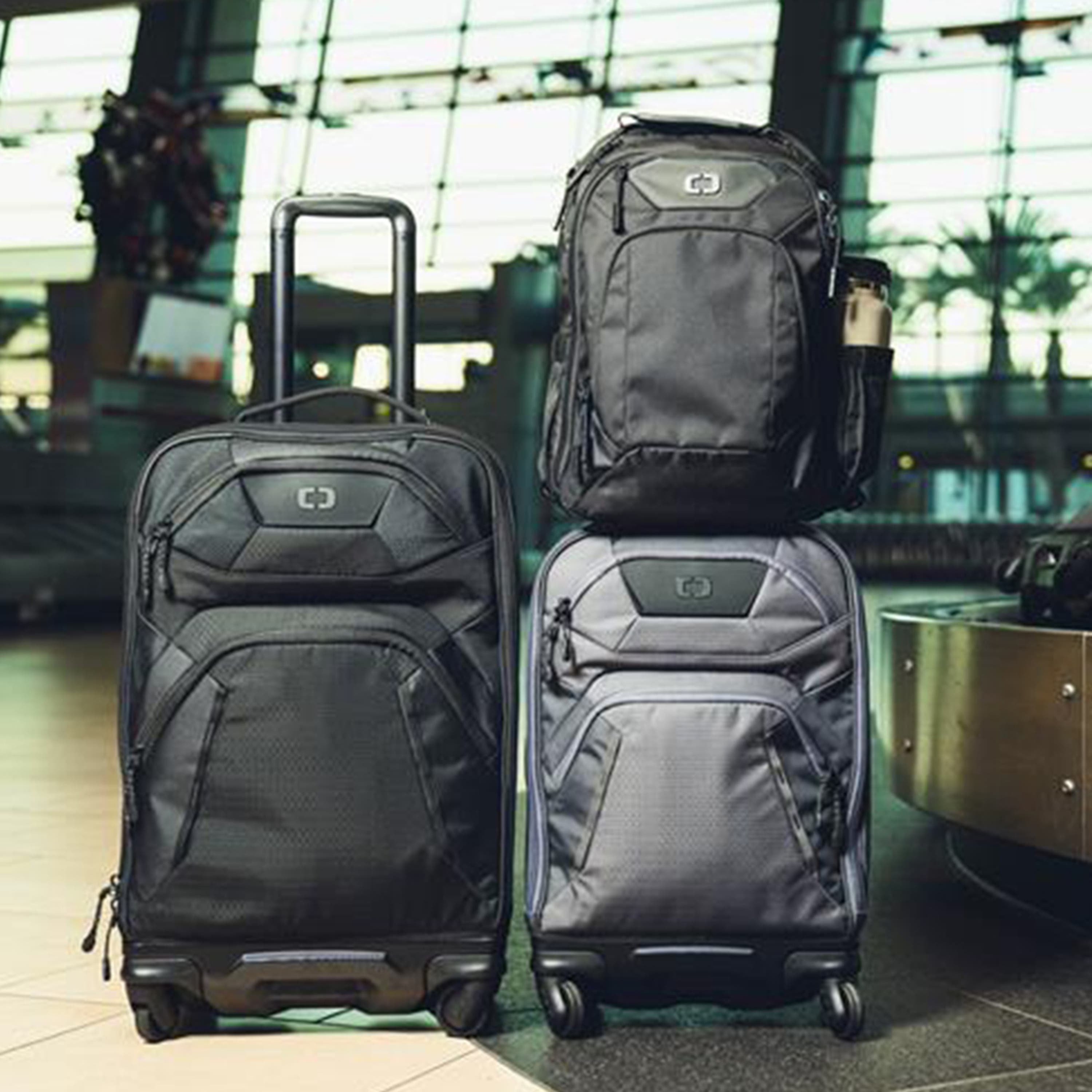 UP TO 40% OFF TRAVEL