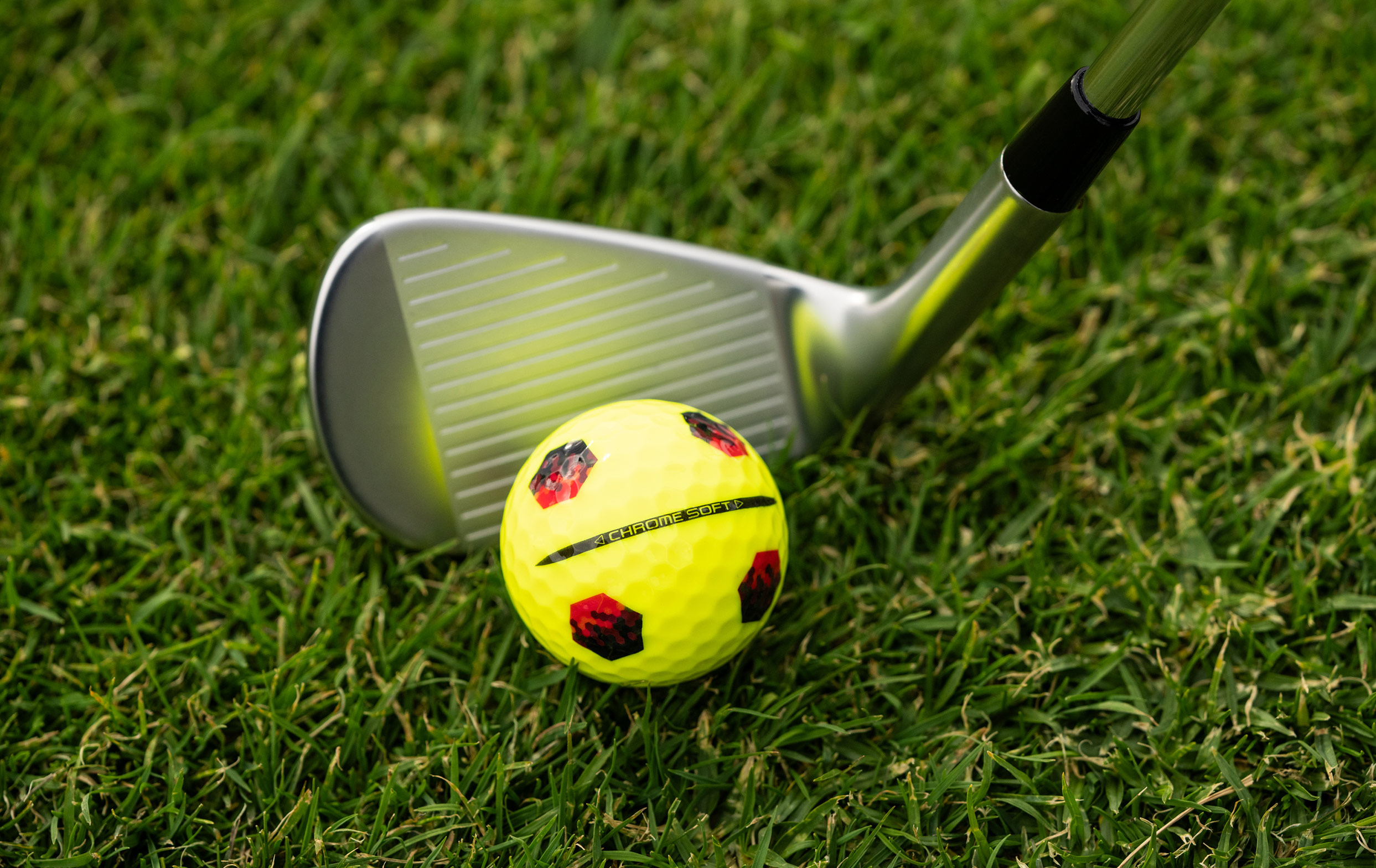 Chrome Soft TruTrack Yellow Golf Balls