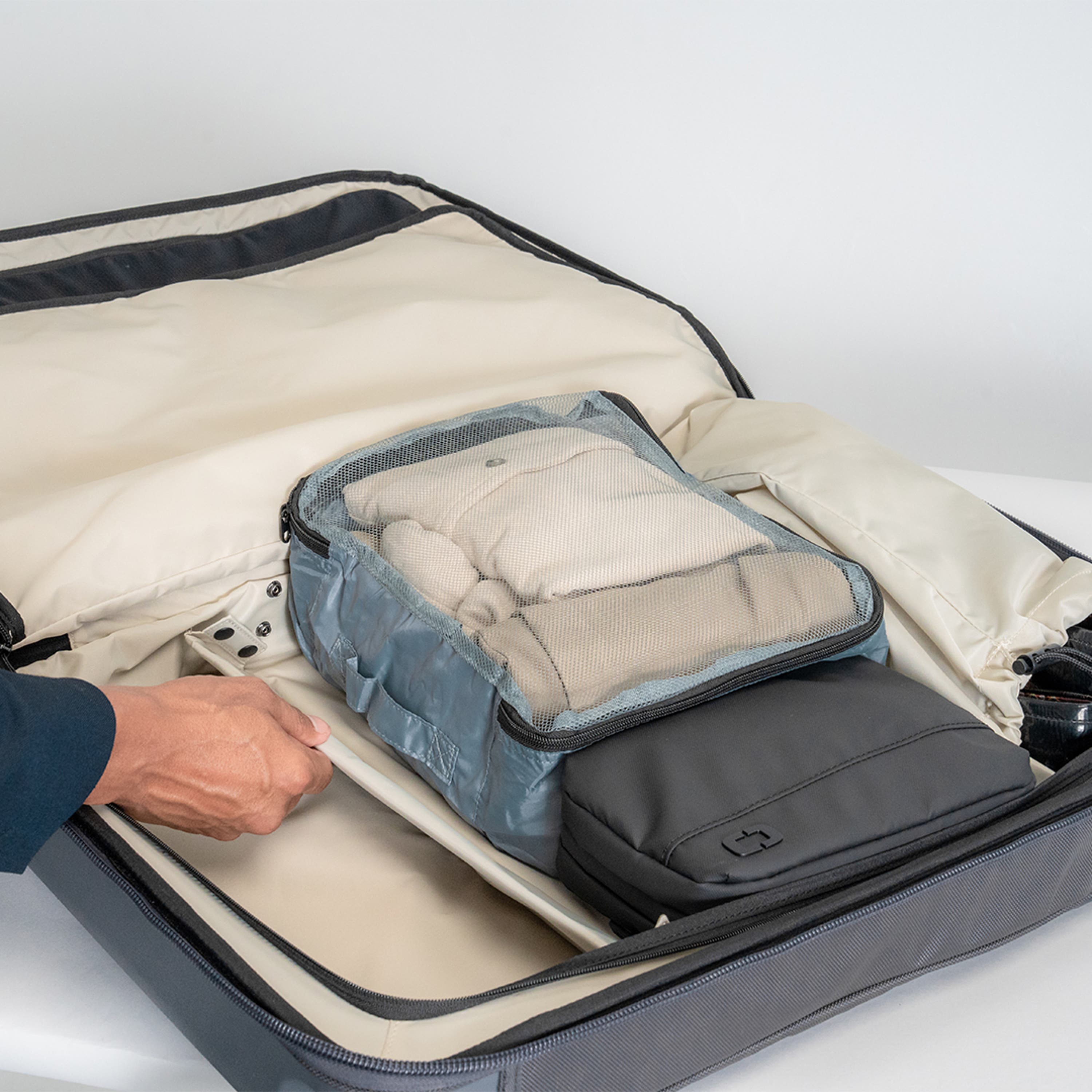 OGIO Pace Pro Travel