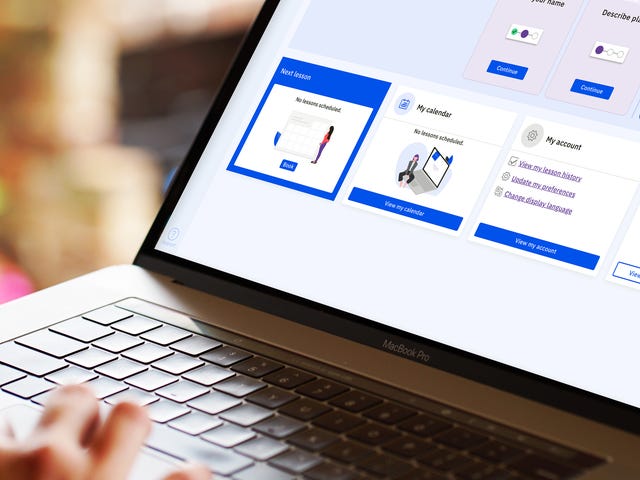 Interfejs Berlitz Flex, naszej platformy internetowej do nauki języka angielskiego, hiszpańskiego, francuskiego lub niemieckiego we własnym tempie.
