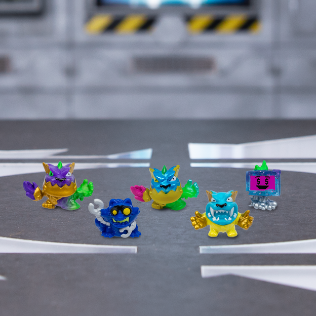 Five assorted Swarms characters. 