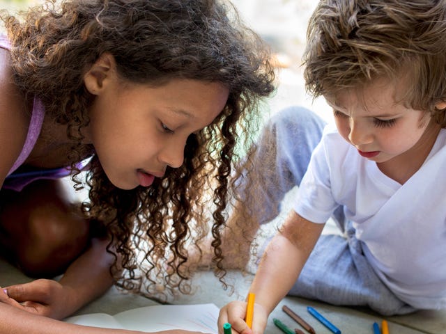 Niños en clases de inglés para niños y adolescentes